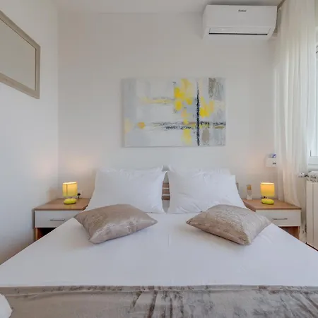 Apartament By The Sea Slatine, Ciovo - 11047 Slatine